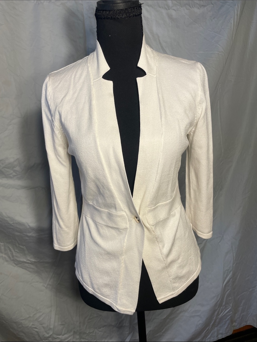 White House Black Market Cream Single-Button Open Front Blazer Cardigan